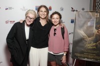 Авторы фильма «Привет, мама»: режиссер Иля Малахова, актриса Дарья Савельева, оператор Мария Фаллилеева