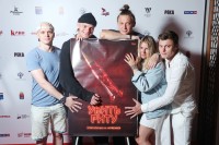 Режиссёр Мария Агранович со съёмочной группой сериала "Убить Риту"