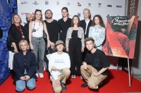Режиссер Роман Михайлов с командой фильма «Отпуск в октябре»